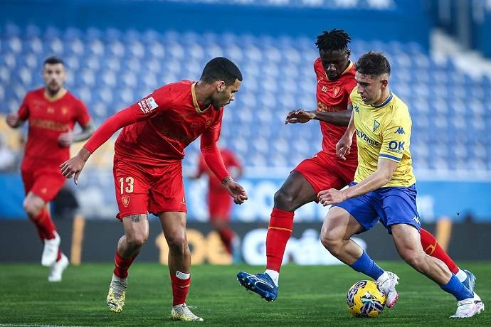 Nhận định, soi kèo Estoril Praia vs Gil Vicente, 0h00 ngày 26/8: Khách tự tin